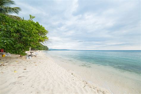 Unwinding at the Beach Resort Gensan: A Slice of Paradise.